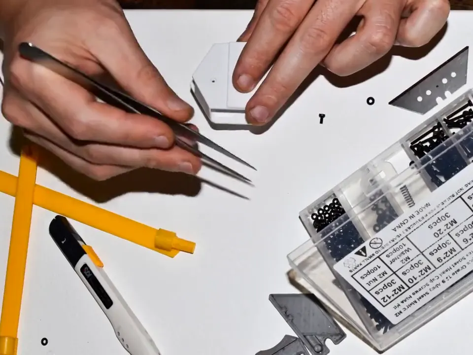 HATO multifunctional tool